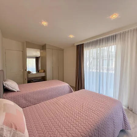 Sa Apartments! Luxury With Private Apartament
